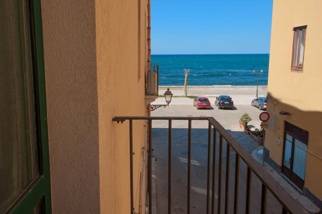 Campo Appartamenti Trapani Cameră foto